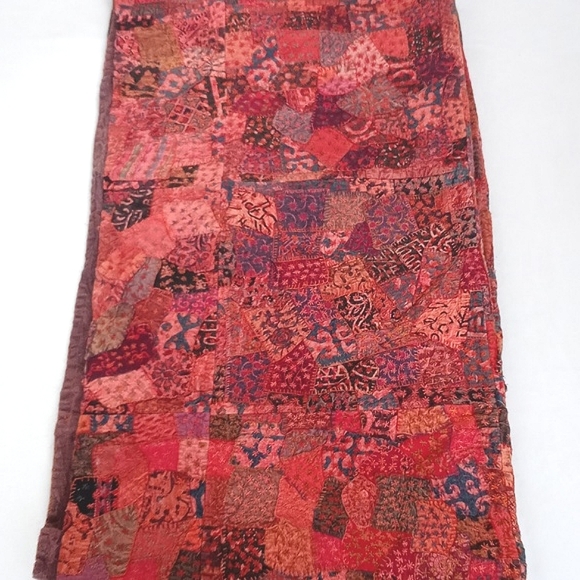 Unique Gorgeous King Size Vintage Patchwork Batik Bedspread from India - Picture 8 of 15